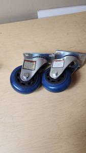 lot 255 image: Harbor Freight Swivel Casters, Item 61650, 250 lb. Capacity, 3-12 Medium Duty, Set of 2