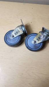 lot 257 image: 4 Swivel Casters with T-Plate, Model #4033455