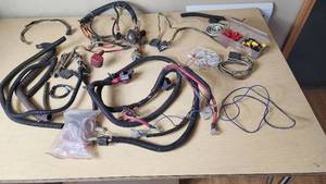 lot 370 image: Mixed Automotive Wiring Harnesses and Accessories