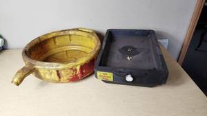 lot 375 image: Oil Change Pan Set
