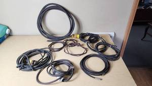 lot 379 image: Assorted Power and Extension Cables