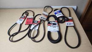 lot 405 image: Lot of Automotive Drive Belts Including Gates, Motorcraft, and Carquest including PowerRated 6838, Hi-Power II A34 and A106, and Micro-V K060950