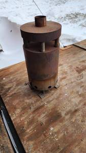 lot 411 image: Metal Stove Heater