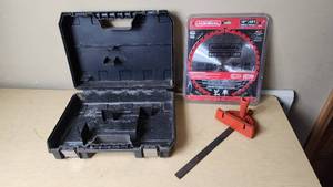 lot 441 image: DeWalt Tool Case with Admiral 10 40T Saw Blade and Miter Gauge