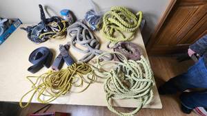 lot 457 image: Assorted Ropes and Straps with Accessories