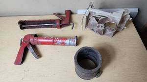 lot 464 image: Caulking Gun and Ventilation Fan with Accessories including Hose Clamp and Duct