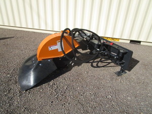 lot 29 image: Wolverine 28 Skid Steer Stump Grinder