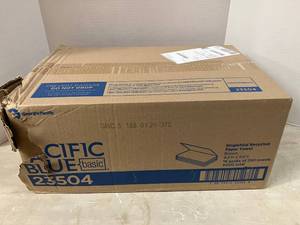 lot 23 image: Singlefold Brown Paper Towels