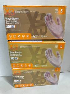 lot 106 image: Vinyl Gloves