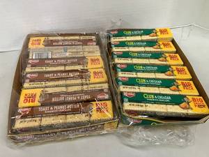 lot 152 image: Club & Cheddar, Toast & Peanut Butter Crackers