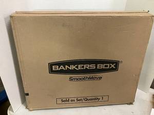 lot 33 image: Bankers Box Moving Boxes