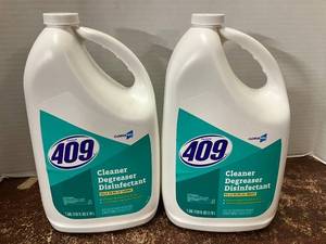 lot 150 image: 409 Cleaner Disinfectant