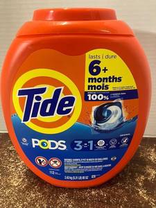 lot 70 image: Tide Pods