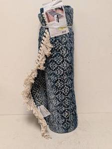 lot 60 image: NEW THRESHOLD RUNNER (BLUE AND IVORY)