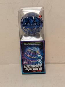 lot 124 image: MAGIC HOVER BALL WONDER SPHERE MINI PRO