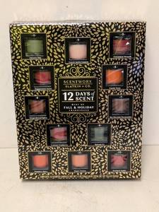 lot 175 image: SCENTWORX SLATKINCO. 12 DAYS OF SCENT CANDLES