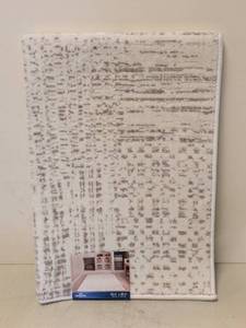 lot 183 image: MOHAWK TANGIERS COLLECTION ACCENT RUG 30x45