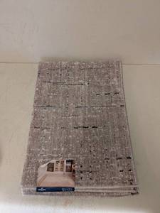 lot 190 image: NEW MOHAWK TANGIERS COLLECTION ACCENT RUG (BEIGE BLUE) 30x45