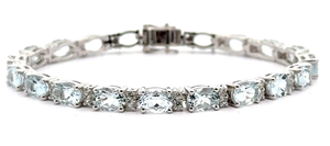 lot 38 image: 13.30 Carat Oval Natural Aquamarine Tennis Bracelet VIDEO