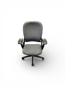 lot 140 image: Steve Ashe Leap V1 Grey