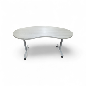 lot 102 image: Portable Desk  Table on Wheels