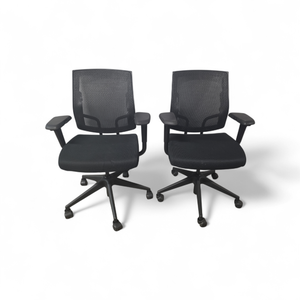 lot 91 image: 2 SitOnIt Black Mesh Back Chairs
