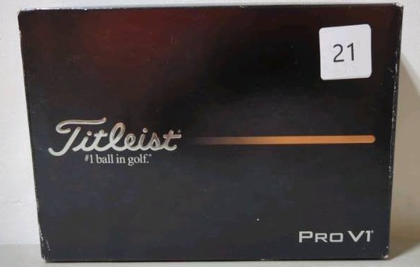 lot 21 image: Titleist Pro V1 Golf Balls - White (1 Dozen)