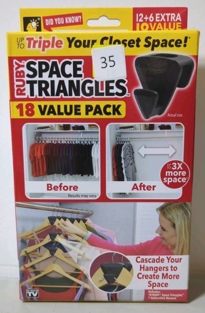 lot 35 image: Space Triangles Closet Storage Hanger Holder (18-count)