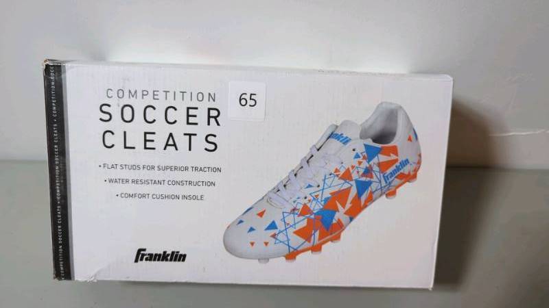 lot 65 image: Franklin Sports Size 4 Soccer Cleats