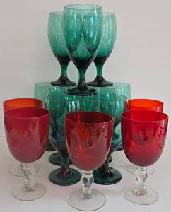 lot 119K image: LR - Set of 10 Vintage Libbey Green and Red Glass Stemware Goblets