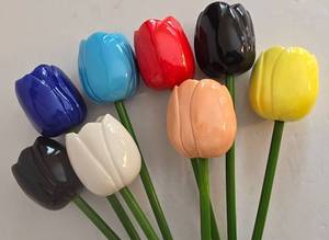 lot 125K image: LR - Set of 8 Porcelain Tulips 14.5 Inches Long