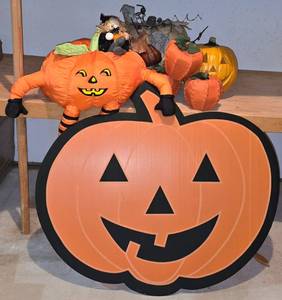 lot 498K image: LL-S - Halloween Pumpkin Decor Lot with Cardboard Sign, Stuffed, Gold Toned, and Lighted Pumpkins