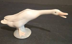 lot 508K image: LL-S - Lladro Honking Goose Porcelain Figurine 6.5 Inch Long
