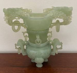 lot 9R image: MB - Elaborate Jade Decorative Incense Burner Censer with Carved Handles