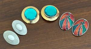 lot 32R image: MB - Set of 3 Pairs Vintage Clip-On Earrings Assorted Styles