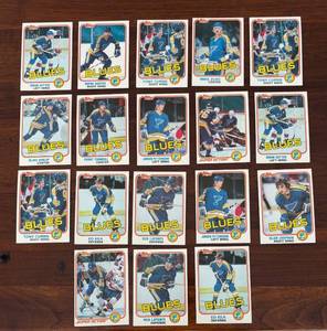 lot 199R image: MB - Lot of Topps Vintage St. Louis Blues Hockey Trading Cards