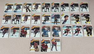 lot 292R image: MB - Collection of Vintage Hockey All-Star Sports Cards