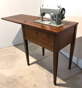 lot 294R image: LL  - Vintage Kenmore Model 1120 Sewing Machine with Sewing Table