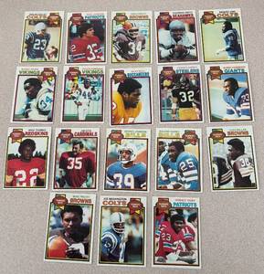 lot 302R image: MB - Collection of Vintage NFL Running Back Sports Cards