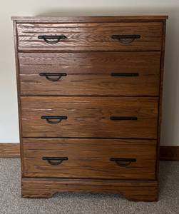 lot 342R image: LLBR - Vintage Ranch Oak 4-Drawer Dresser