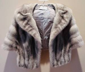 lot 41C image: P - Cerulean EMBA Natural Blue Mutation Mink Fur Stole