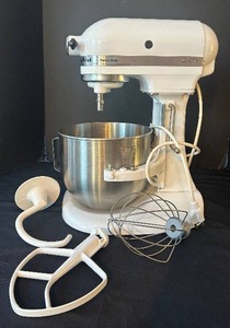 lot 97C image: P - KitchenAid Heavy Duty Stand Mixer with Attachments - Model K5SSWH