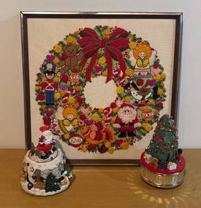 lot 450R image: LLBR - Vintage Needlepoint Holiday Wreath Art with 2 Music Boxes
