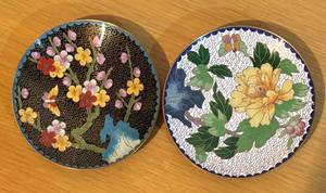 lot 518R image: LLBR - Pair of Decorative Vintage Cloisonne Plates with Floral Designs