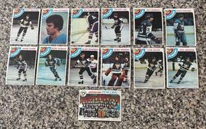 lot 543R image: DR - Lot of Vintage Pittsburgh Penguins Hockey Trading Cards