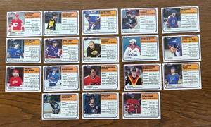 lot 575R image: DR - Set of Topps 1980-81 NHL Team Leader Hockey Cards