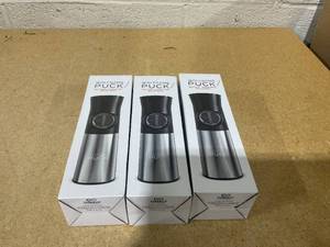 lot 167 image: LOT OF 3 Wolfgang Puck Special Edition Tip-To-Grind Spice Mills (Colors May Vary)