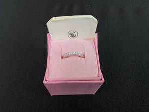 lot 8 image: Swarovski Matrix ring White, Rhodium plated Size 55
