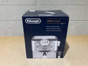 lot 40 image: De�Longhi Classic Espresso Machine with Milk Frother, 15-Bar Pump & Temperature Control - Barista Coffee Maker Kit for Espresso, Latte, Cappuccino & Iced