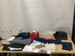 lot 486 image: LOT OF Miscellaneous Curtains